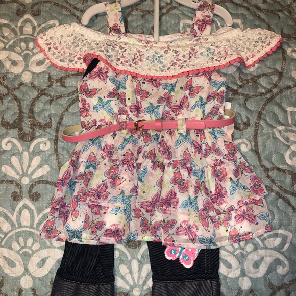 Little Lass Other - Butterfly 2-piece outfit size 2T NWT Little Lass Other - Butterfly 2-piece outfit size 2T NWT